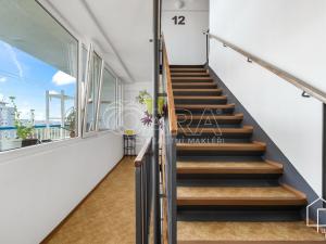 Prodej bytu 3+1, Praha - Kobylisy, Hlaváčova, 67 m2