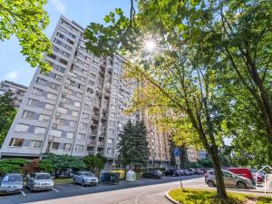 Prodej bytu 3+1, Praha - Kobylisy, Hlaváčova, 67 m2