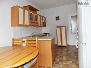 Prodej bytu 3+1, Teplice - Trnovany, U Červeného kostela, 80 m2