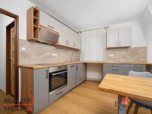 Pronájem bytu 1+1, Jablonec nad Nisou - Vrkoslavice, Pod Petřínem, 32 m2