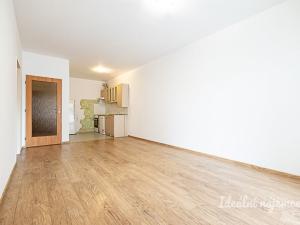 Pronájem bytu 2+kk, Praha - Vysočany, Pod Harfou, 53 m2
