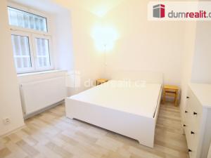 Pronájem bytu 1+1, Praha - Smíchov, Svornosti, 30 m2