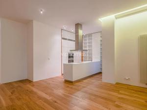 Pronájem bytu 2+kk, Praha - Vinohrady, Laubova, 87 m2