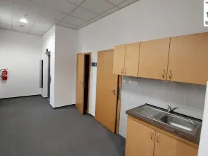 Pronájem kanceláře, Cheb, Májová, 19 m2