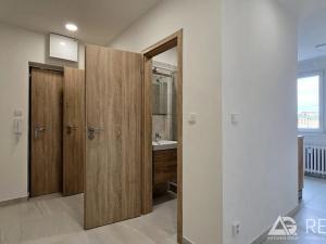 Pronájem bytu 2+1, Praha - Malešice, Chotutická, 54 m2