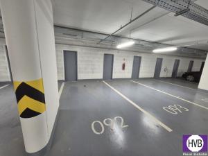 Pronájem garážového stání, Praha, Výstavní, 13 m2