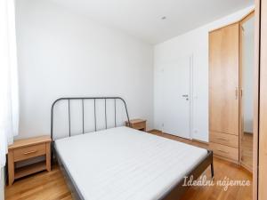 Pronájem bytu 2+kk, Praha - Košíře, Česká, 46 m2