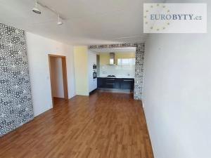 Pronájem bytu 3+1, Praha - Modřany, Levského, 63 m2