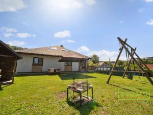 Prodej rodinného domu, Slaná - Bořkov, 256 m2