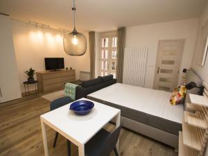 Pronájem bytu 1+kk, Praha - Vršovice, Ruská, 34 m2