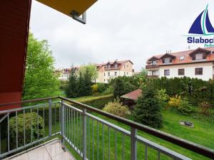 Pronájem bytu 1+kk, Jesenice, Lomená, 41 m2