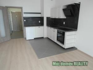 Pronájem bytu 1+kk, Praha - Letňany, Hlučkova, 31 m2
