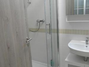 Pronájem bytu 1+kk, Praha - Letňany, Hlučkova, 31 m2