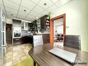 Prodej bytu 3+1, Přelouč, Pardubická, 78 m2