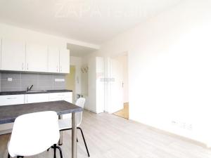 Pronájem bytu 2+kk, Praha - Hostivař, Bělinského, 37 m2