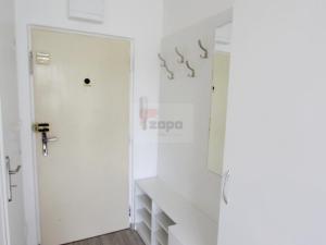 Pronájem bytu 2+kk, Praha - Hostivař, Bělinského, 37 m2