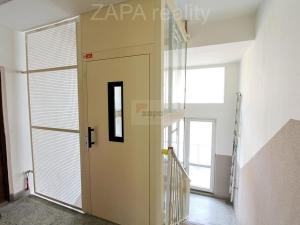 Pronájem bytu 2+kk, Praha - Hostivař, Bělinského, 37 m2