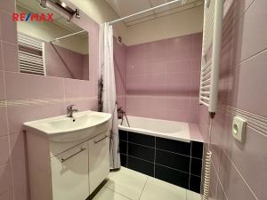 Pronájem bytu 2+kk, Praha - Háje, Plickova, 42 m2