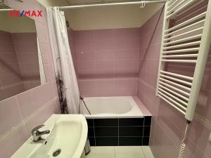 Pronájem bytu 2+kk, Praha - Háje, Plickova, 42 m2
