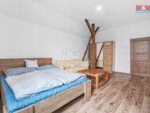 Pronájem bytu 2+1, Paceřice, 80 m2