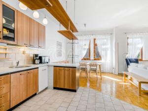Pronájem bytu 3+kk, Praha, Kateřinská, 120 m2
