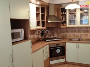 Pronájem bytu 2+kk, Praha - Košíře, Zahradníčkova, 45 m2