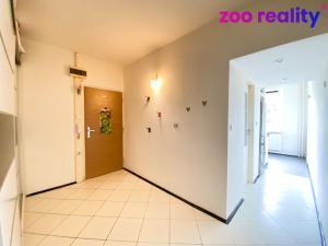 Prodej bytu 2+1, Chomutov, Skalková, 61 m2
