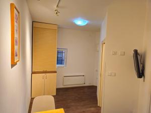 Prodej ubytování, Praha - Dejvice, Na hutích, 23 m2