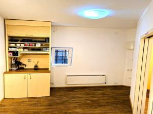 Prodej ubytování, Praha - Dejvice, Na hutích, 23 m2