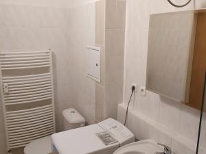 Pronájem bytu 2+kk, Praha, Kurta Konráda, 46 m2