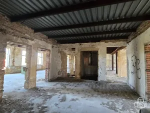 Prodej komerční nemovitosti, Sokolov, Nádražní, 1600 m2