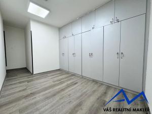 Pronájem výrobních prostor, Ostrava, Výhledy, 810 m2