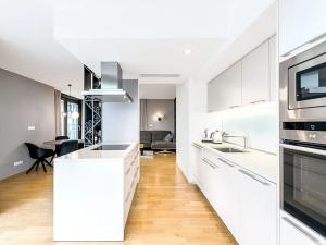 Pronájem bytu 3+kk, Praha - Žižkov, Pitterova, 100 m2