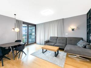 Pronájem bytu 2+kk, Praha - Žižkov, Pitterova, 100 m2