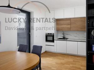 Pronájem bytu 2+kk, Praha - Modřany, Mezi vodami, 63 m2