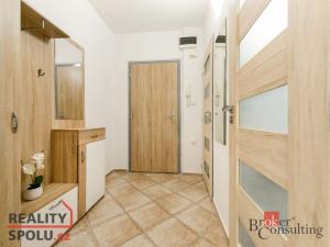 Prodej bytu 2+1, Praha - Ruzyně, U valu, 41 m2