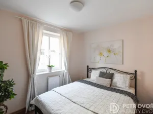 Pronájem bytu 3+kk, Praha - Vinohrady, Záhřebská, 68 m2