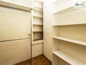 Prodej bytu 3+1, Cheb, Tylova, 82 m2