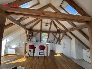 Pronájem bytu 1+kk, Praha - Smíchov, Pod Závěrkou, 104 m2
