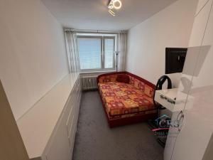 Pronájem bytu 3+kk, Praha - Černý Most, Vašátkova, 63 m2