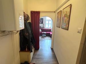 Prodej bytu 2+kk, Dalovice, Pod Strání, 48 m2