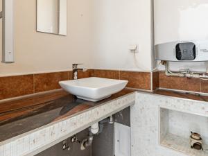 Prodej bytu 1+kk, Zvěstov - Roudný, 27 m2