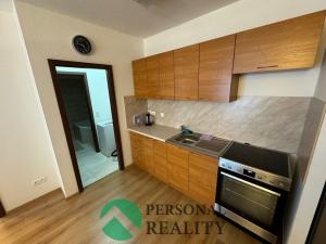 Pronájem bytu 2+kk, Kladno, Generála Selnera, 44 m2