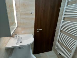 Pronájem bytu 2+kk, Kladno, Generála Selnera, 44 m2