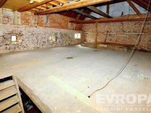 Prodej rodinného domu, Jindřichův Hradec - Dolní Radouň, 600 m2