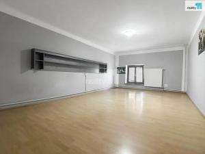 Pronájem bytu 4+kk, Kroměříž, Riegrovo náměstí, 148 m2