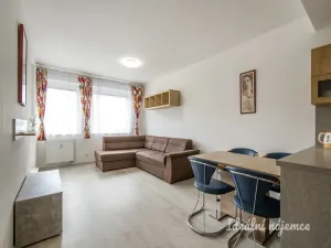 Pronájem bytu 3+kk, Praha - Střížkov, Zakšínská, 77 m2