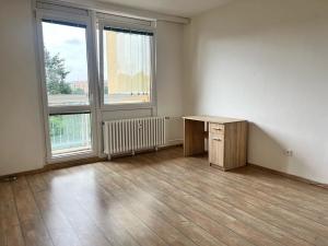 Pronájem bytu 3+1, Hradec Králové, Brožíkova, 71 m2