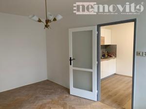 Pronájem bytu 2+1, Hradec Králové - Slezské Předměstí, Sládkova, 60 m2