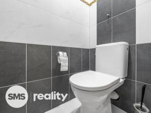 Pronájem bytu 2+1, Třebíč - Borovina, Zahraničního odboje, 58 m2